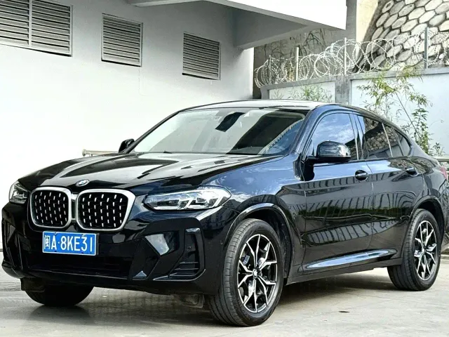 Фотография автомобиля — BMW X4