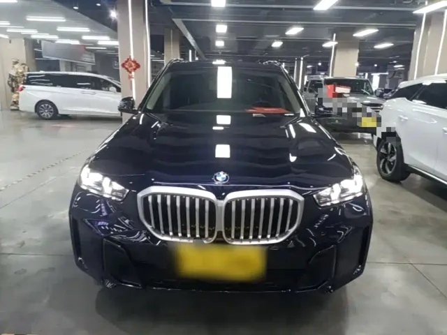 BMW X5 — Фото автомобиля 2