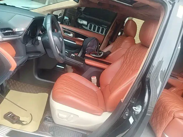 Toyota Granvia — Фото автомобиля 14