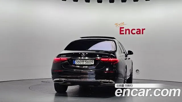 Mercedes-Benz S-Class — Фото автомобиля 4