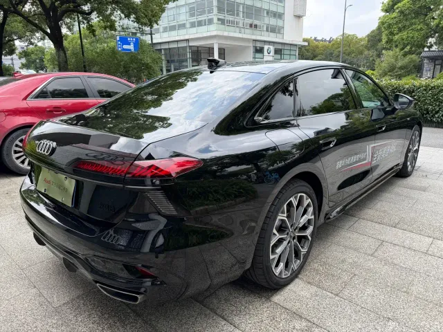 Audi A6L — Фото автомобиля 7