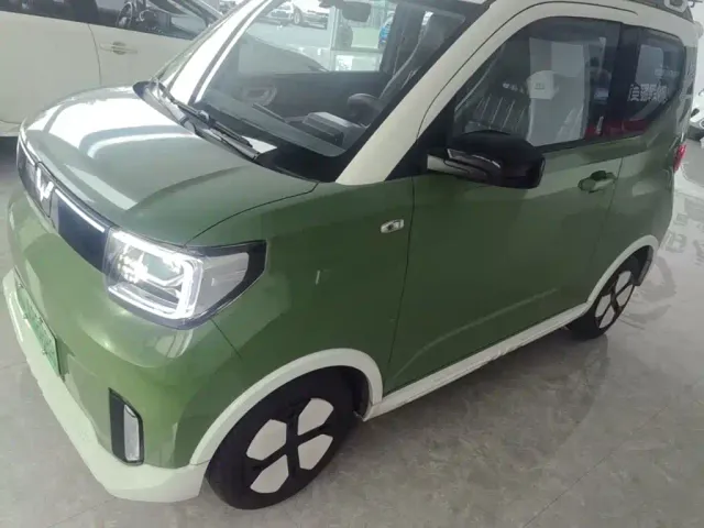 Фотография автомобиля — Wuling Hongguang Mini EV