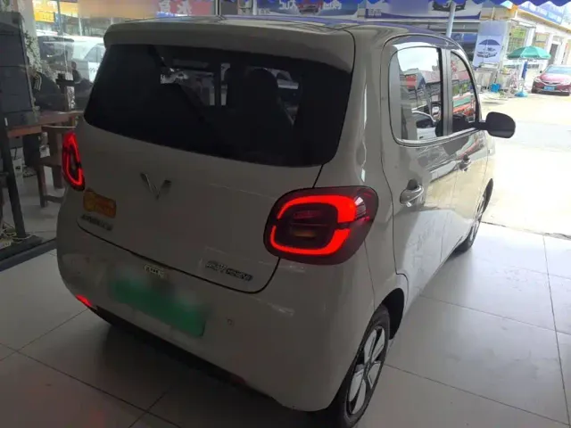Wuling Hongguang Mini EV — Фото автомобиля 6