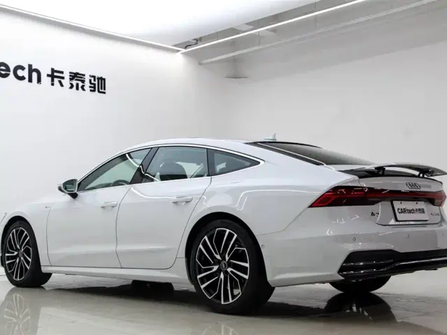 Audi A7 — Фото автомобиля 5