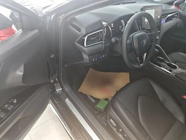 Toyota Camry — Фото автомобиля 15