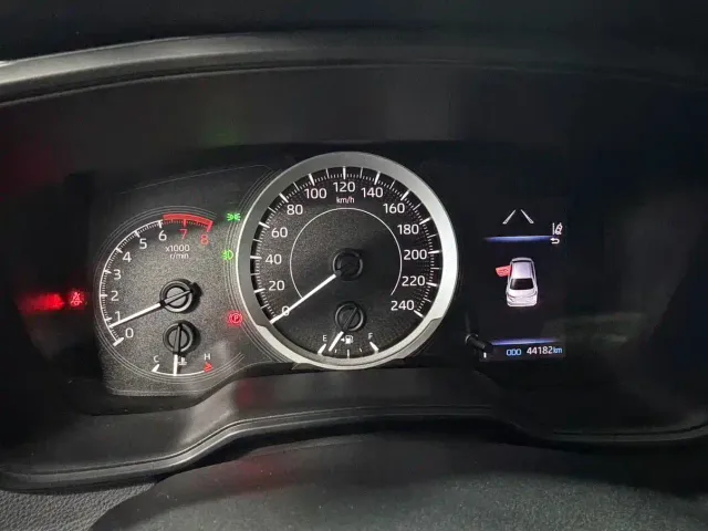 Toyota Corolla — Фото автомобиля 15