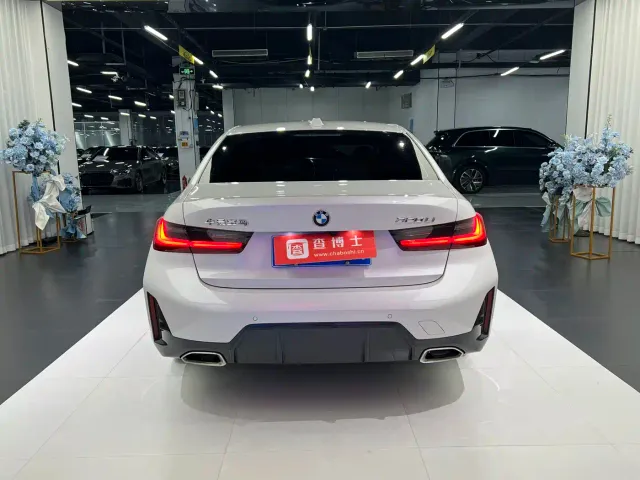 BMW 3 Series — Фото автомобиля 10