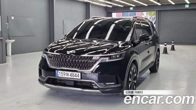 Фотография автомобиля — Kia Carnival Generation 4