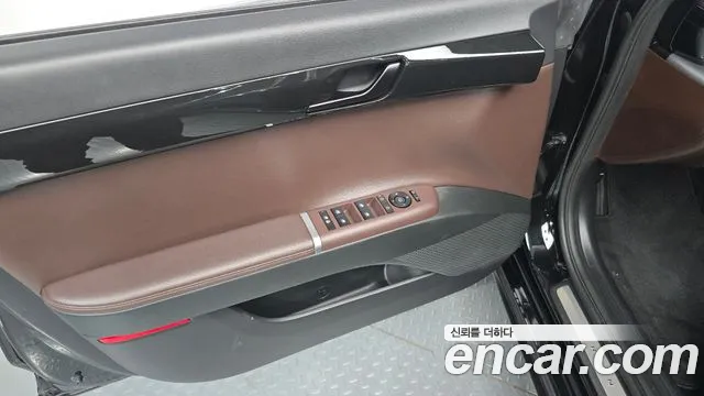 Hyundai Grandeur GN7 — Фото автомобиля 13
