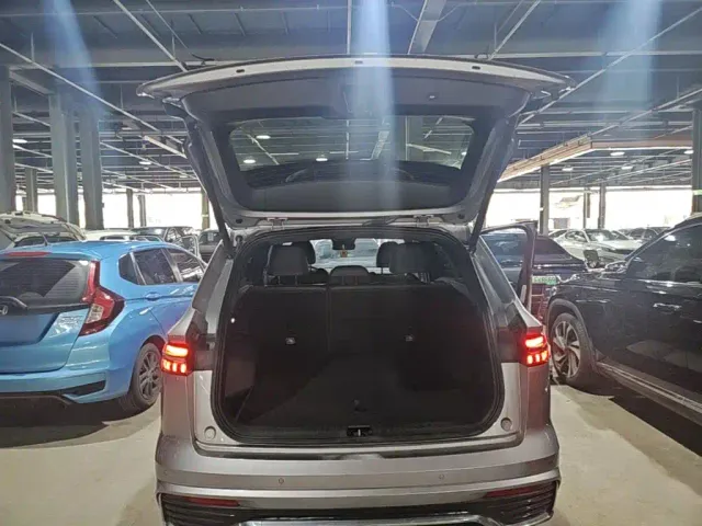 Geely Xingyue L — Фото автомобиля 18