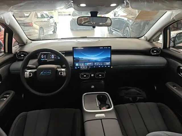 GAC Aion UT — Фото автомобиля 9