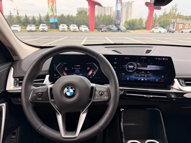 BMW X1 — Фото автомобиля 7