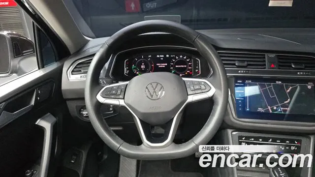 Volkswagen Tiguan Generation 2 — Фото автомобиля 13
