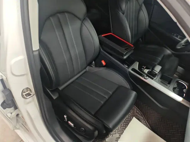 Audi A4L — Фото автомобиля 24