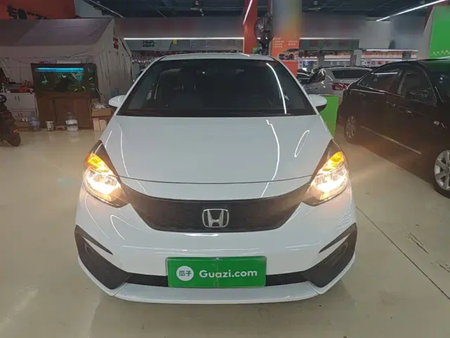 Honda Fit — Фото автомобиля 2