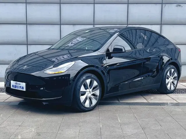 Фотография автомобиля — Tesla Model Y