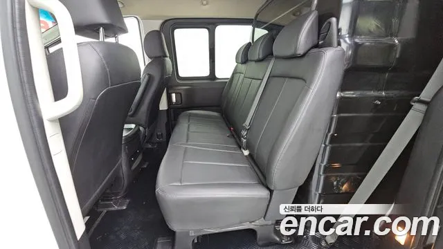 Hyundai Staria — Фото автомобиля 12