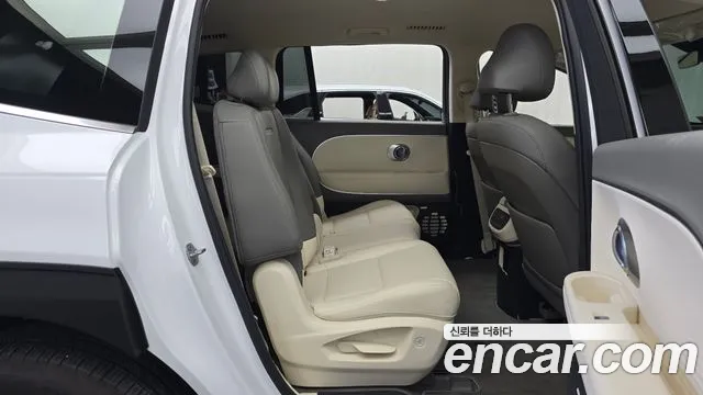 Hyundai Ioniq9 — Фото автомобиля 11