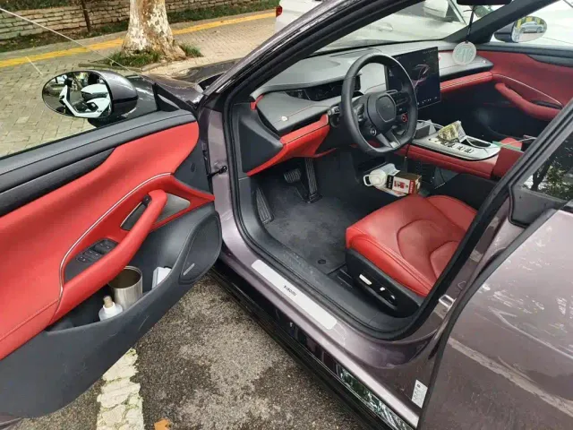 Xiaomi SU7 — Фото автомобиля 17
