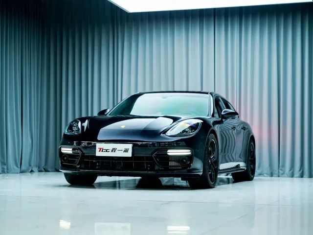 Porsche Panamera — Фото автомобиля 4