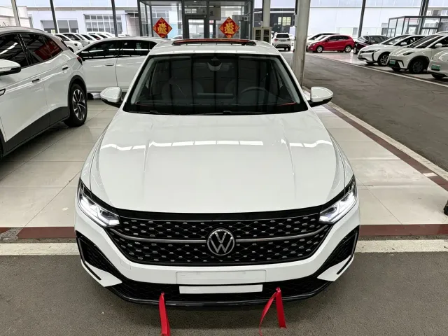 Volkswagen Lavida — Фото автомобиля 2