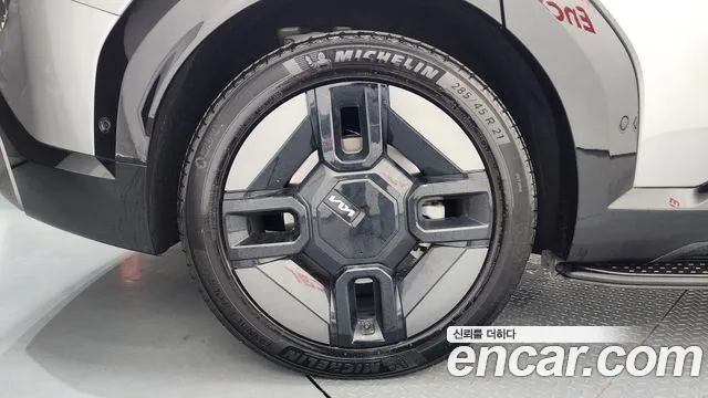 Kia EV9 — Фото автомобиля 5