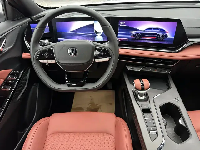 Changan X5 Plus — Фото автомобиля 17