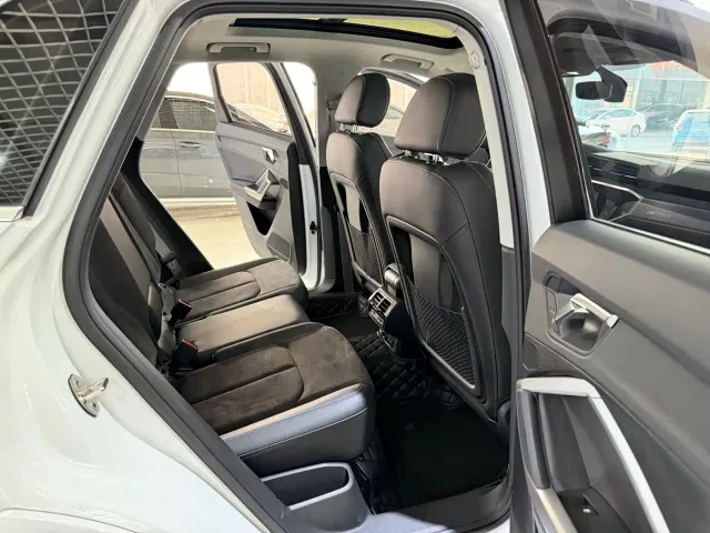 Audi Q3 — Фото автомобиля 10