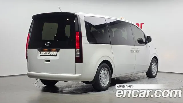 Hyundai Staria — Фото автомобиля 2