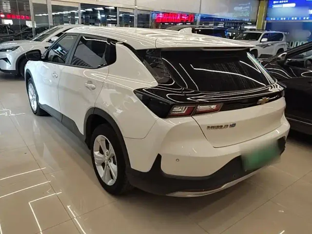 Chevrolet Menlo — Фото автомобиля 4