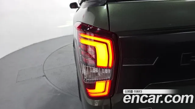 KG_Mobility_Ssangyong Rexton Новый Rexton Sport Khan Дизель 2.2 4WD — Фото автомобиля 22