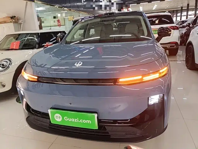 Leapmotor B10 — Фото автомобиля 2
