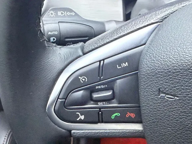Geely Binyue — Фото автомобиля 10