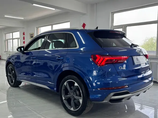 Audi Q3 — Фото автомобиля 4