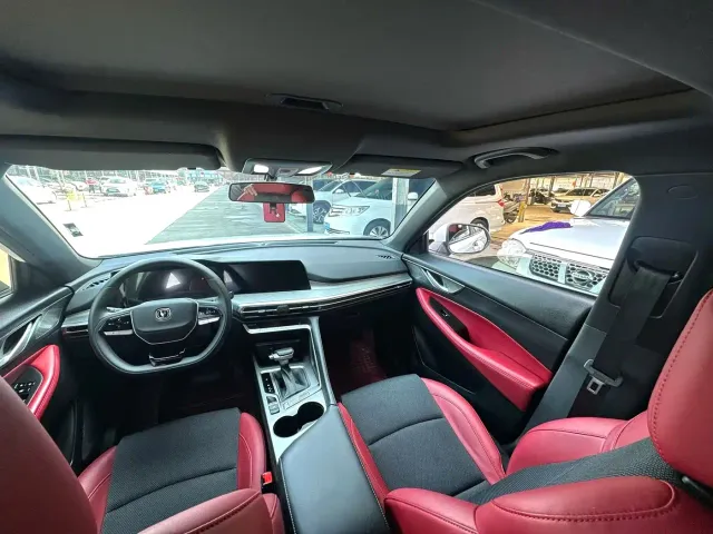 Changan CS35 Plus — Фото автомобиля 6