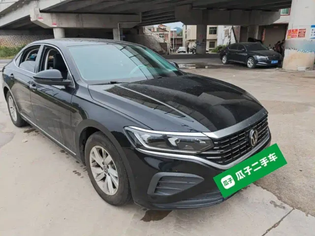 Volkswagen Passat — Фото автомобиля 3