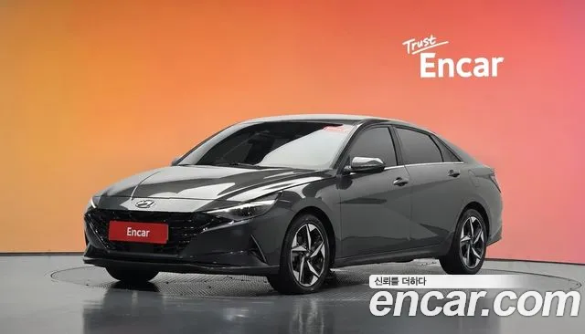 Фотография автомобиля — Hyundai Avante CN7