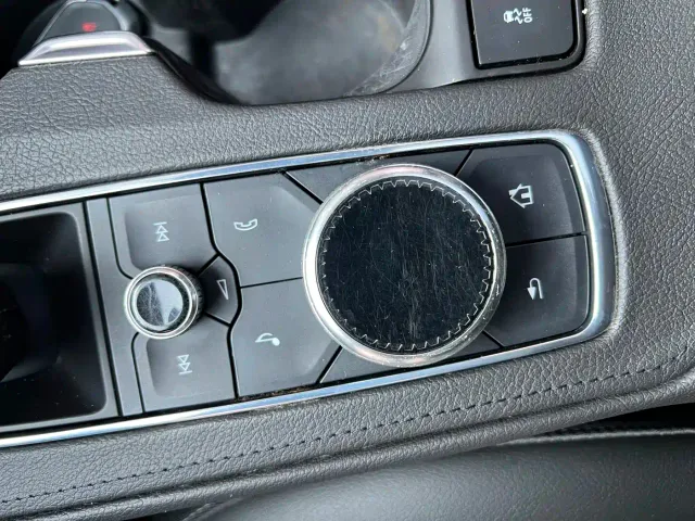 Cadillac XT4 — Фото автомобиля 11
