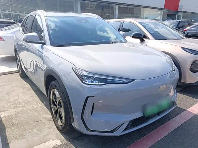 Geely Galaxy E5 — Фото автомобиля 3
