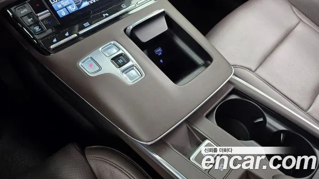 Hyundai Grandeur (New) Hybrid — Фото автомобиля 12