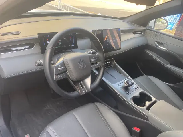 BYD Qin PLUS — Фото автомобиля 10