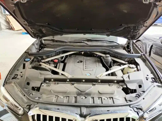 BMW BMW X5 2022 Model xDrive 40Li M Sport Package — Фото автомобиля 3