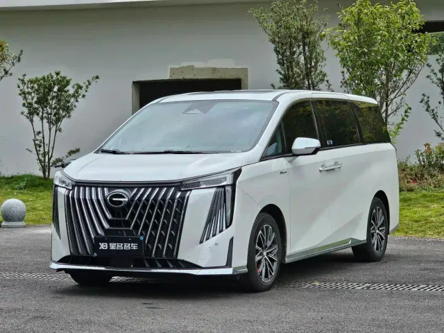 Фотография автомобиля — GAC Trumpchi M8