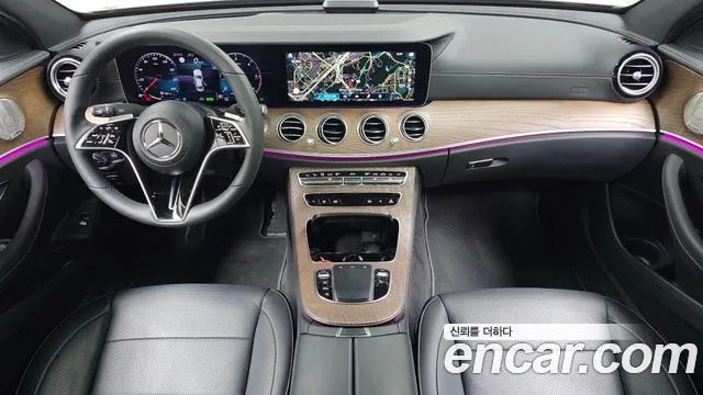 Mercedes-Benz E-Class — Фото автомобиля 7