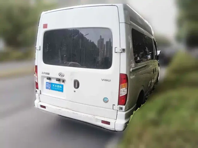 Maxus Xintu V80 — Фото автомобиля 2