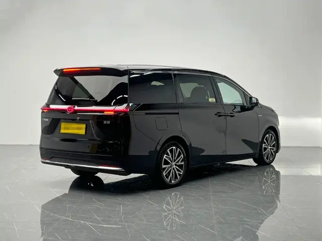 GAC Trumpchi E8 — Фото автомобиля 6