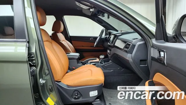 KG_Mobility_Ssangyong Rexton Новый Rexton Sport Дизель 2.2 4WD — Фото автомобиля 11