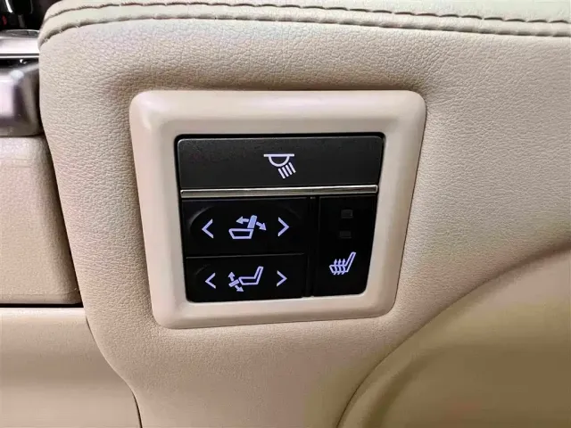 Toyota Alphard — Фото автомобиля 18