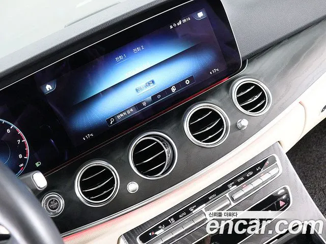 Mercedes-Benz E-Class — Фото автомобиля 6