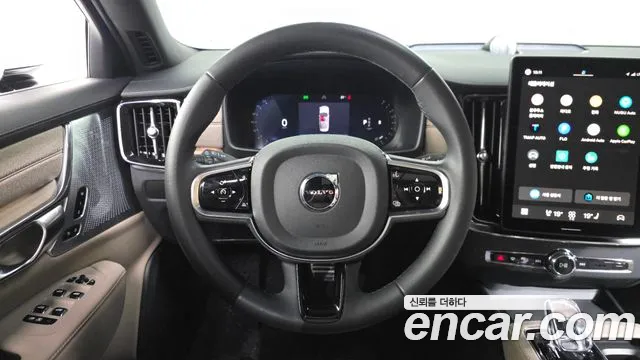 Volvo S90 — Фото автомобиля 19
